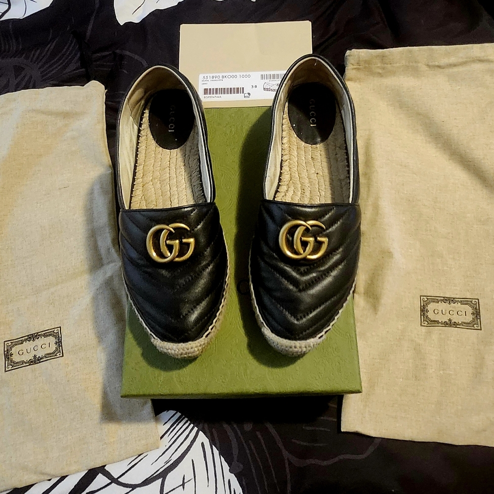 *Price Drop* Gucci Leather espadrille with Double G 